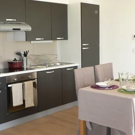 Semesterbostad La Mariennaye *